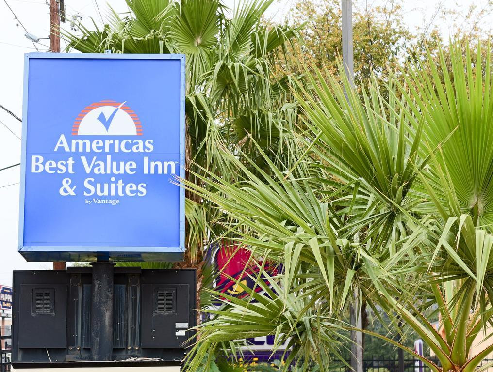 Americas Best Value Inn And Suites Houston Fm 1960 Exterior foto